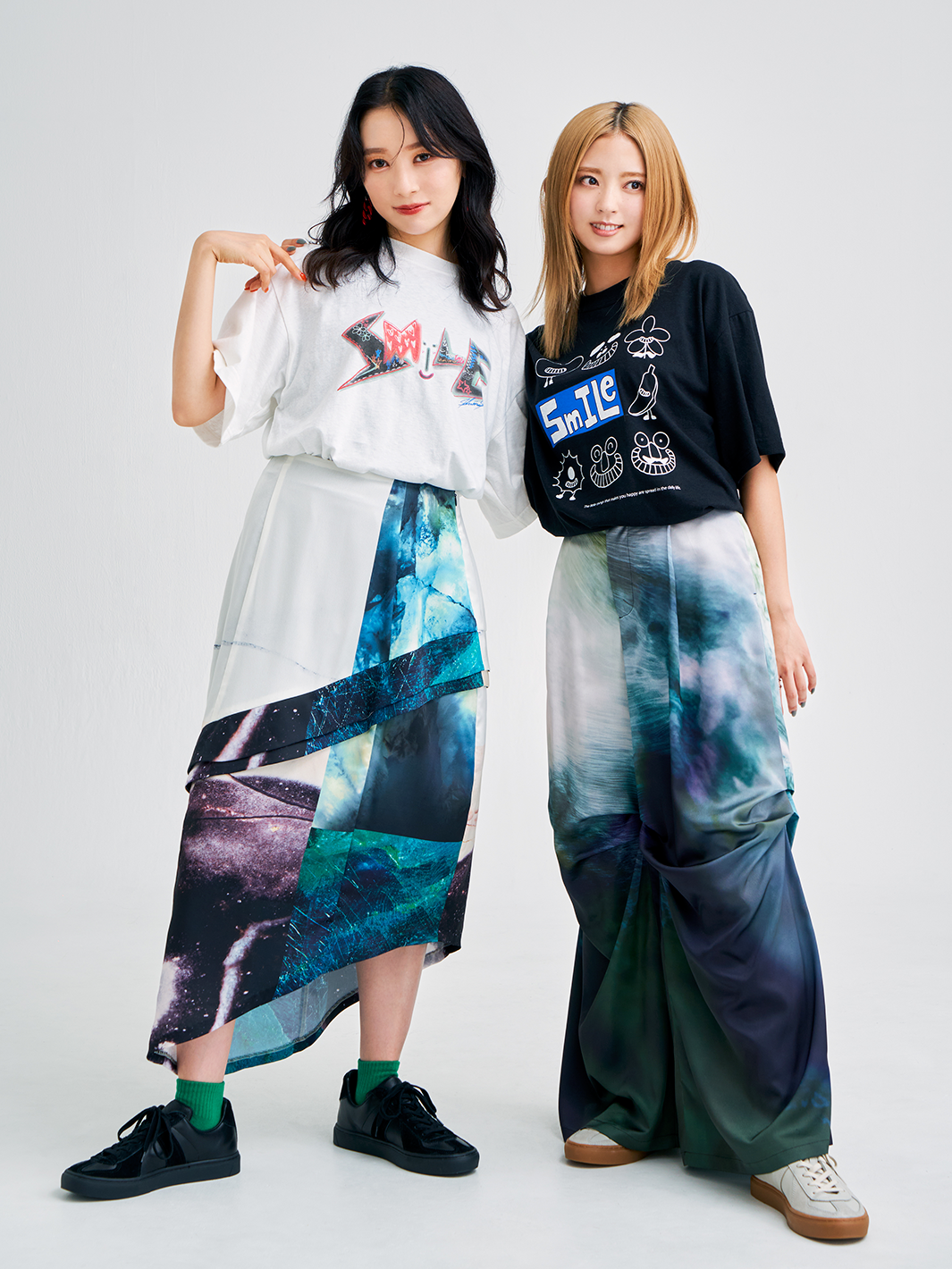 佐藤詩織＆鈴本美愉 Sustainable Message Tシャツ Type A[GF015]