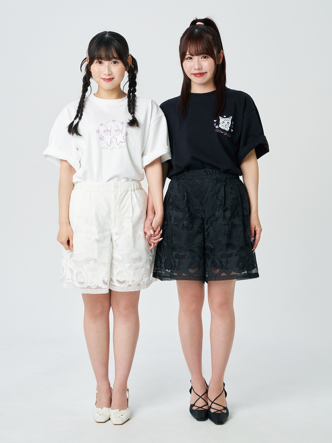 SKE48 佐藤佳穂＆井上瑠夏 Sustainable Message Tシャツ Type B [GF027]